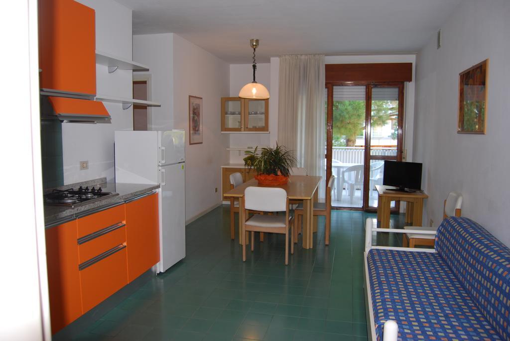 Appartamenti Vacanza Albatros Lignano Sabbiadoro Exterior foto